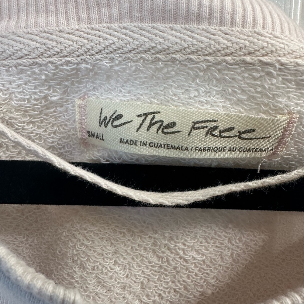 Free People We The Free Women's Pale Pink Camden Crew Neck Sweatshirt Size S - Picture 3 of 3